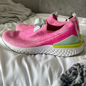 Nike React Phantom Pink Shoes
